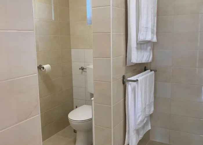 Rondine Vendeghaz Tilaj בית הארחה Tilajujhegy